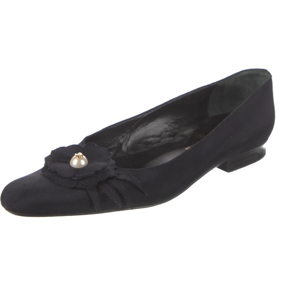 CHANEL SILK CAMELLIA PEARL CC FLATS sz 39 US 8 - Picture 2 of 8